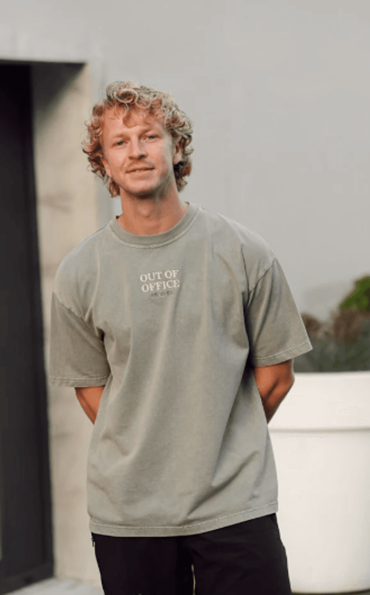 Pre Après Out of Office Tee Green Stone Unisex